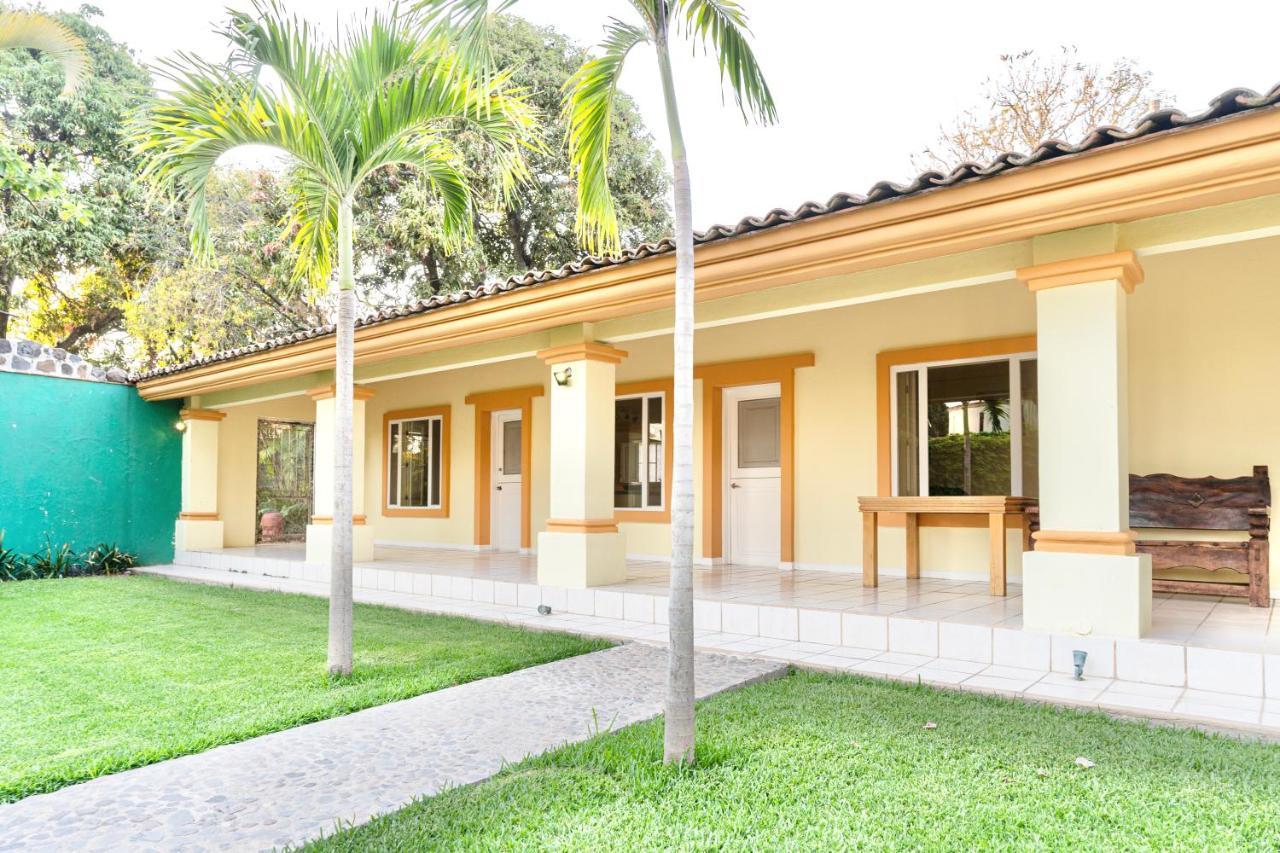 Casa Jardin-Lakeside Boutique Resort By Restavio Ajijic Eksteriør bilde